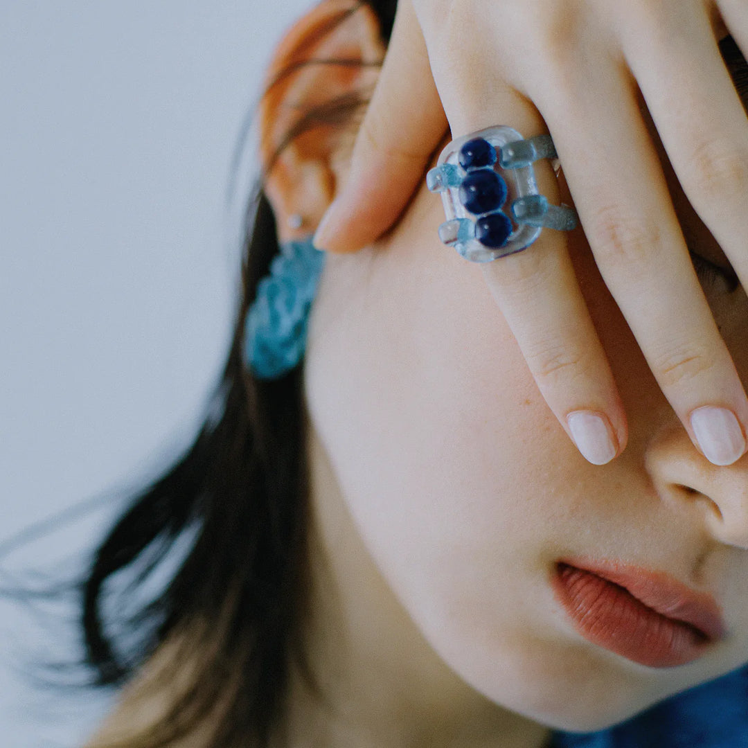 TEARDROP FRAME RING