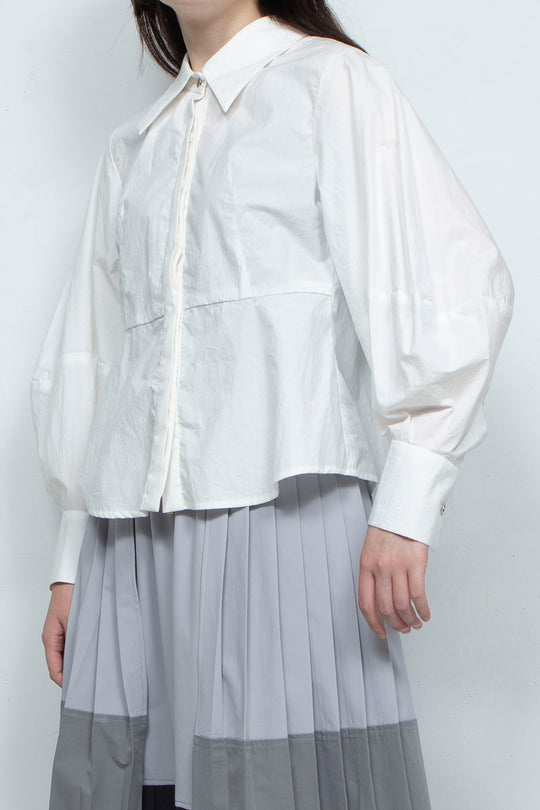 Volume sleeve blouse