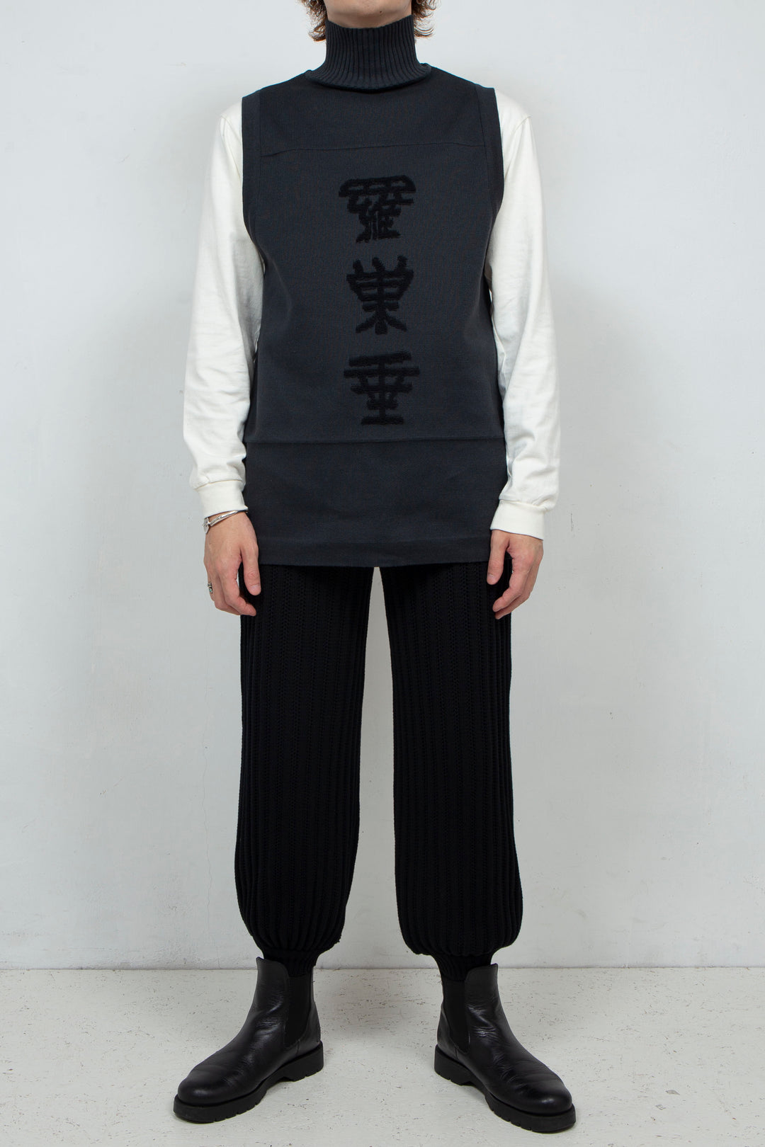 Kakeziku Vest Black