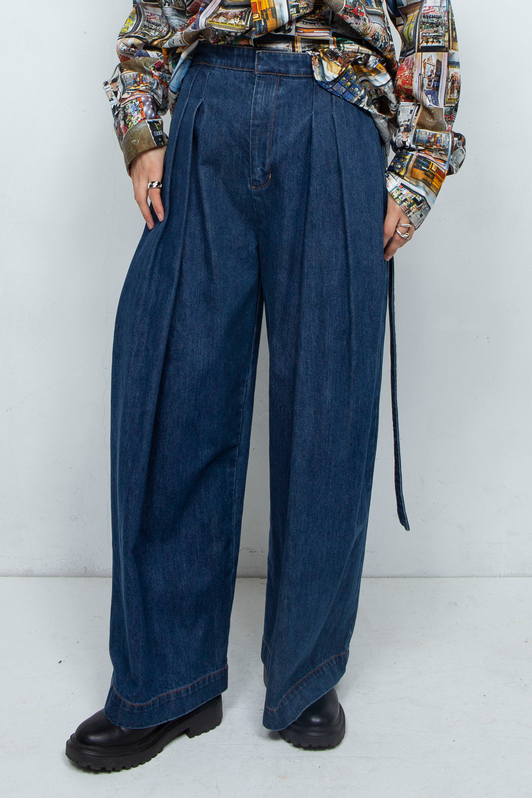 Denim pants