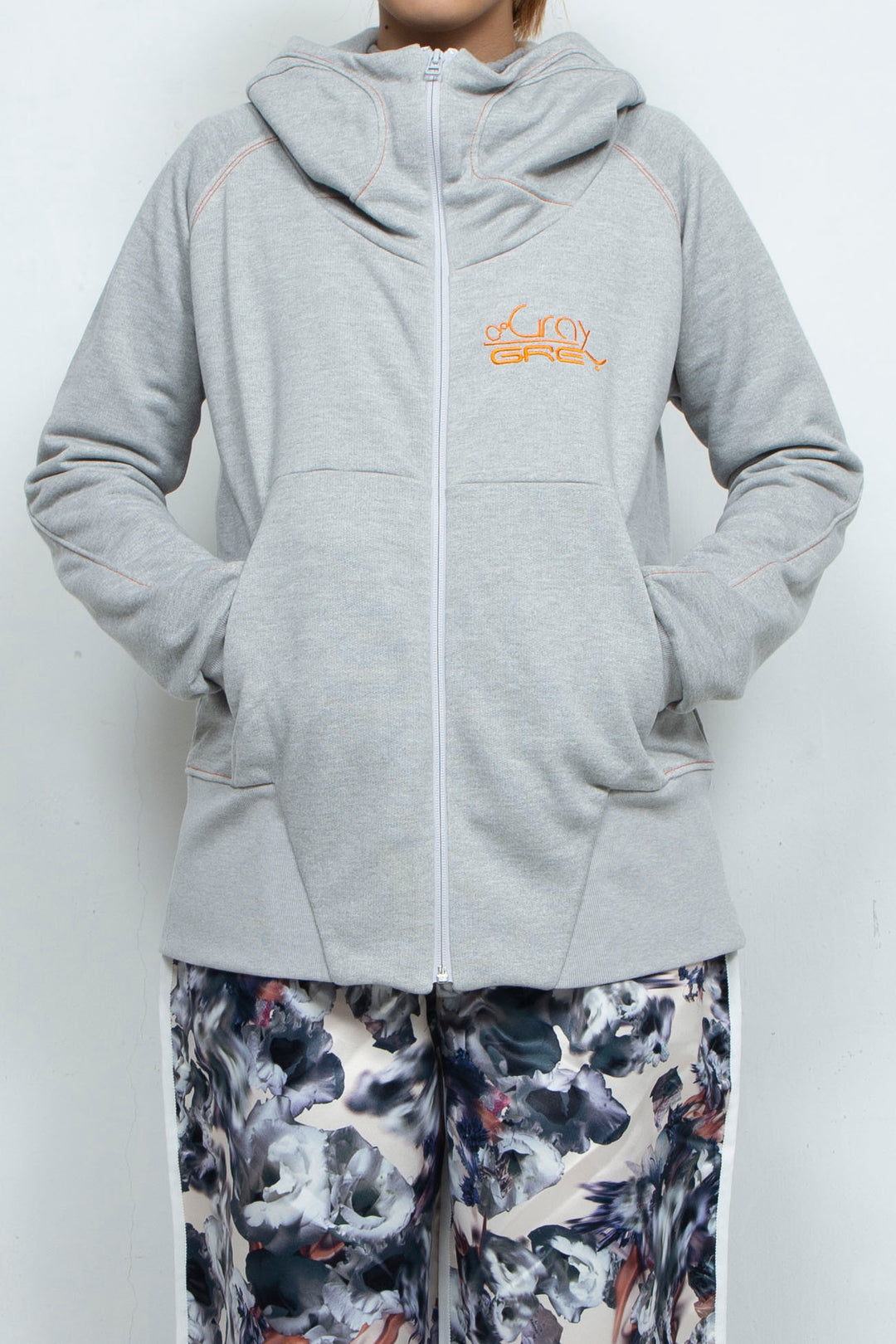 ムーンハイネックパーカー Grey