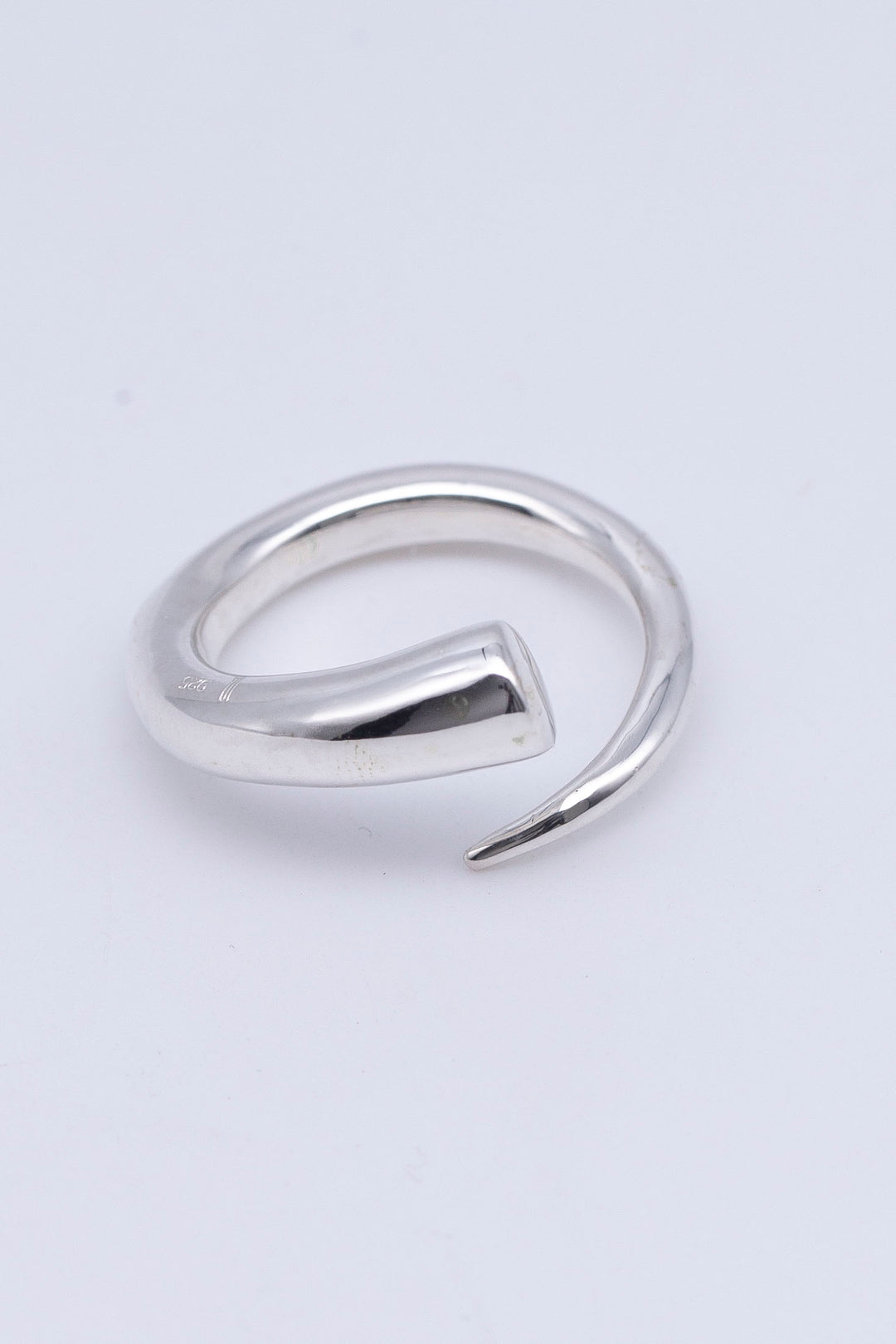 Orijin α / RING