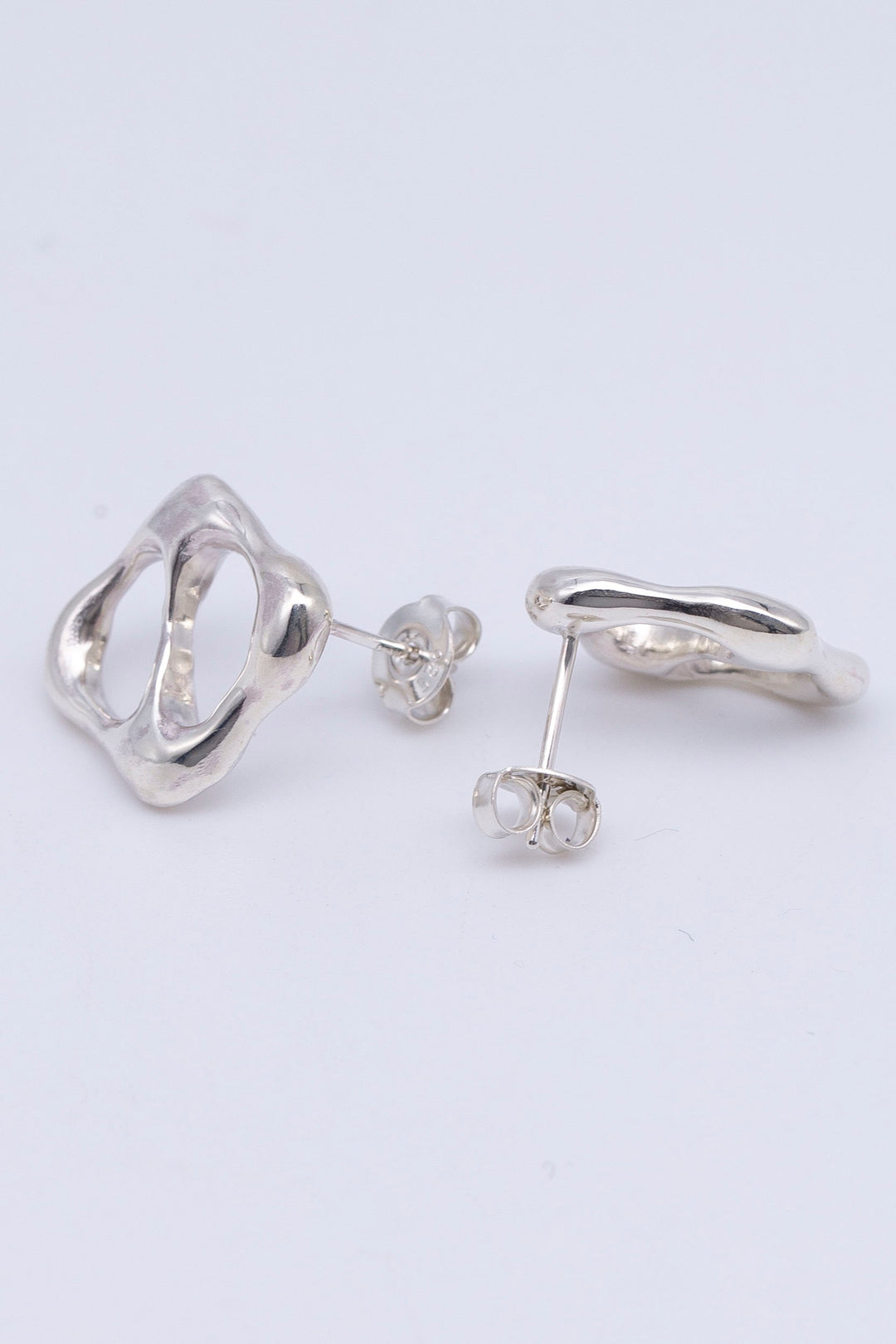 Water droplets P / PIERCE