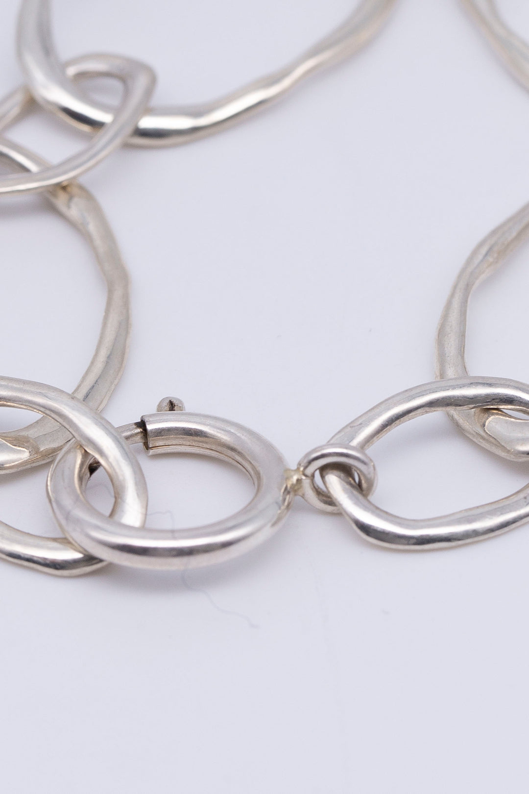 Oval B / BRACELET