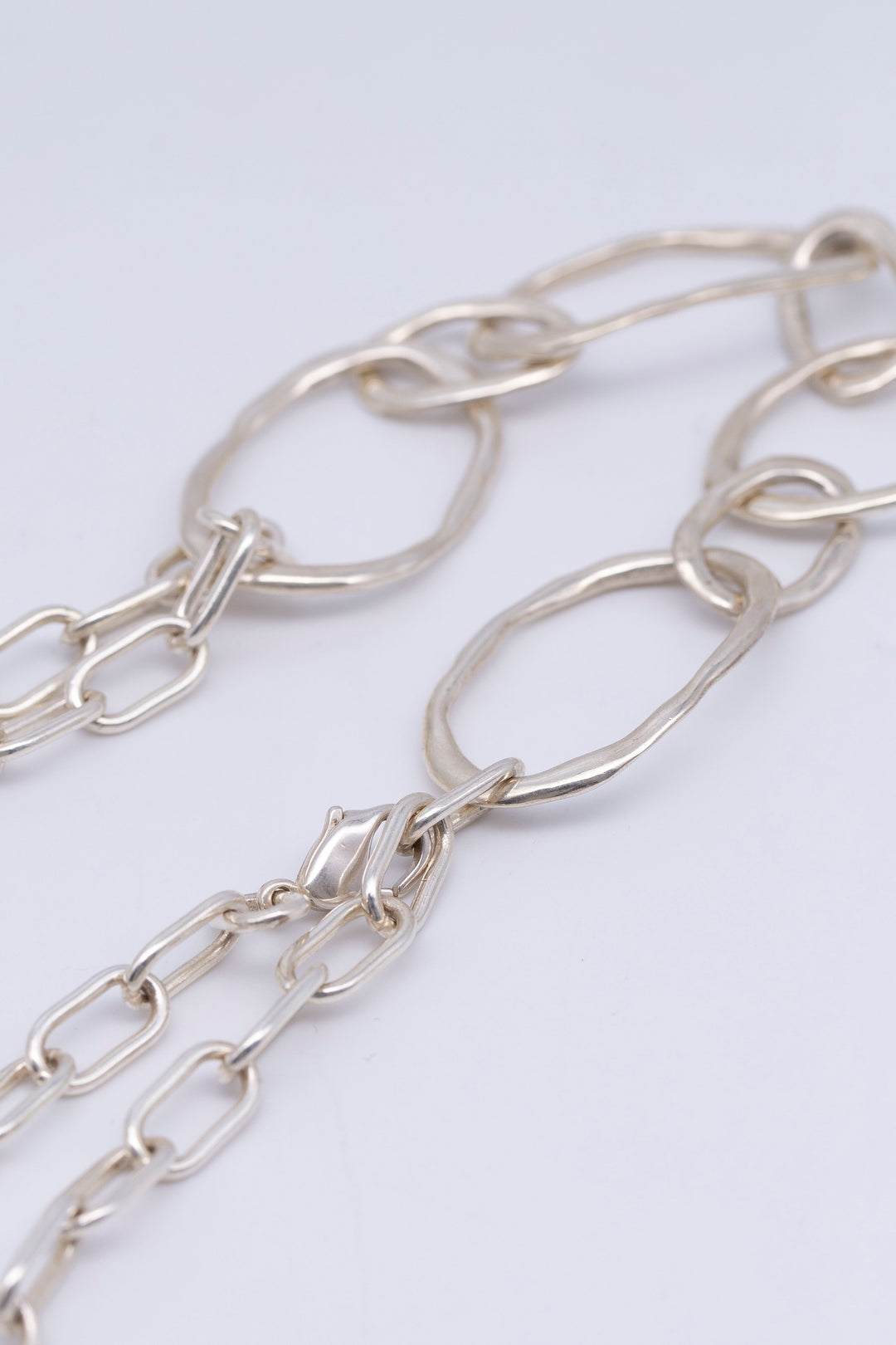 Oval N / NECKLACE