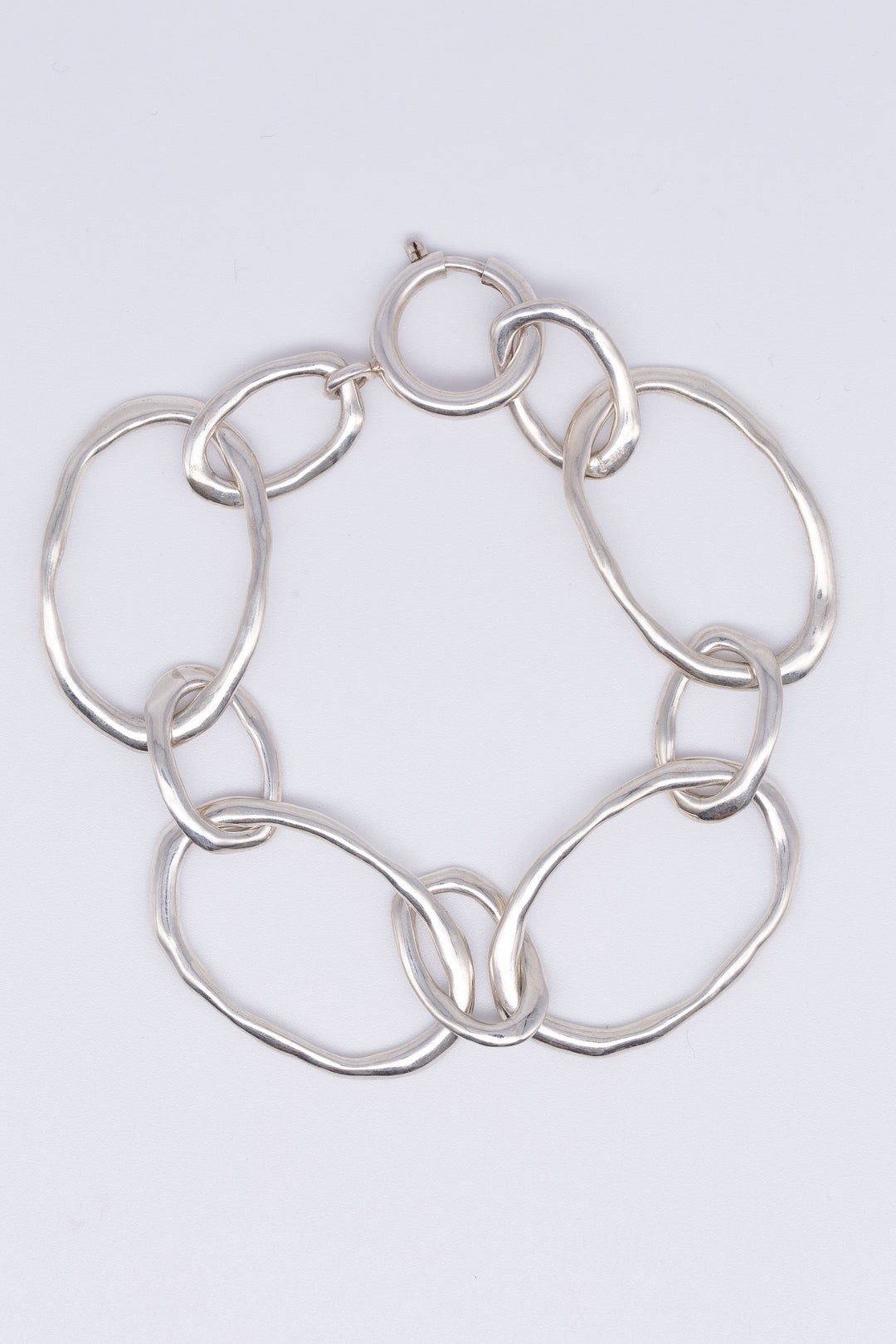 Oval B / BRACELET