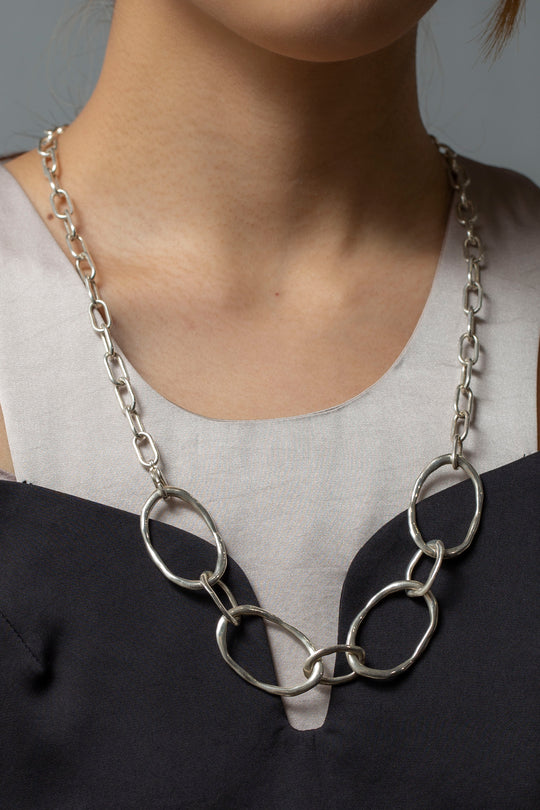 Oval N / NECKLACE