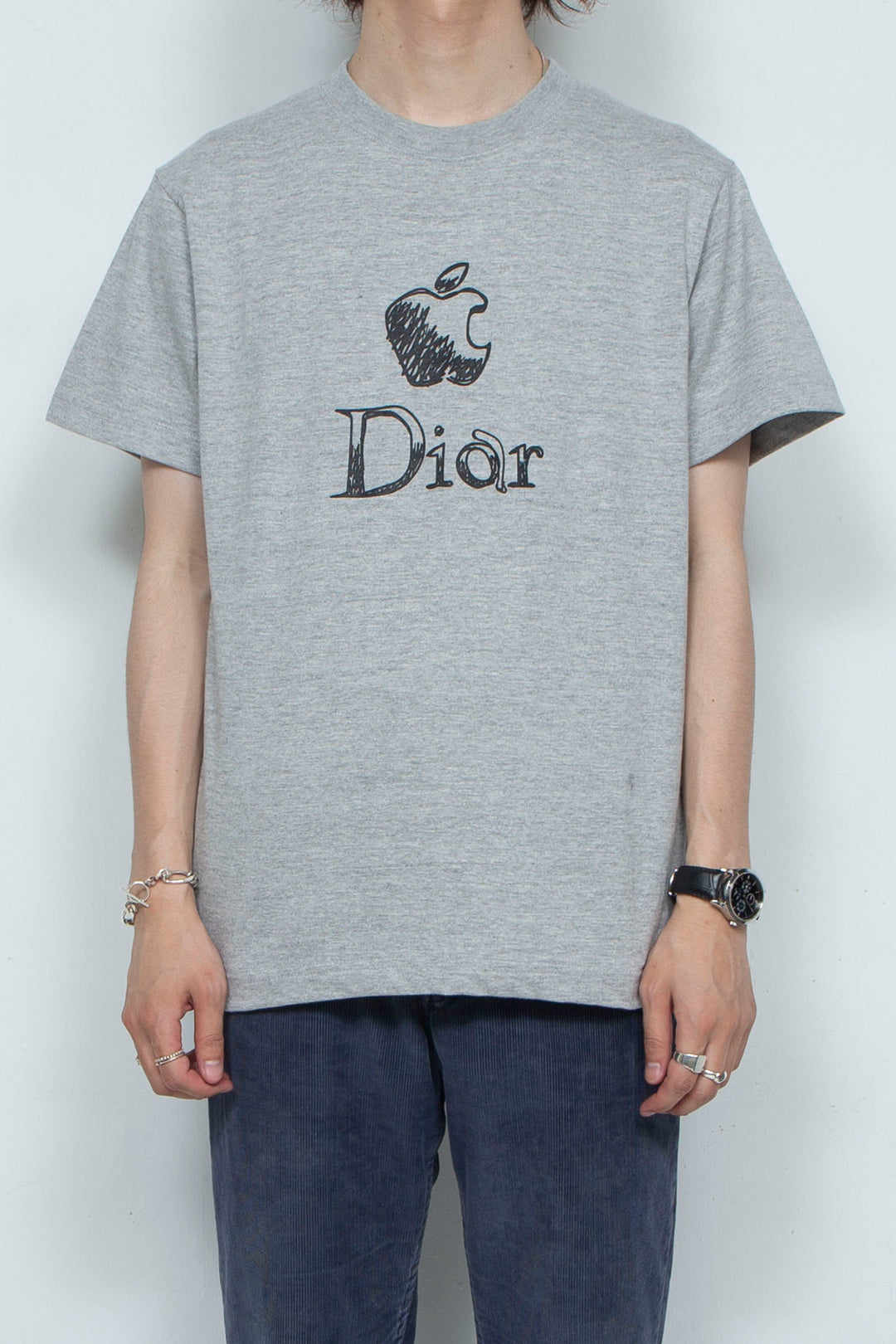 APPLE TEE