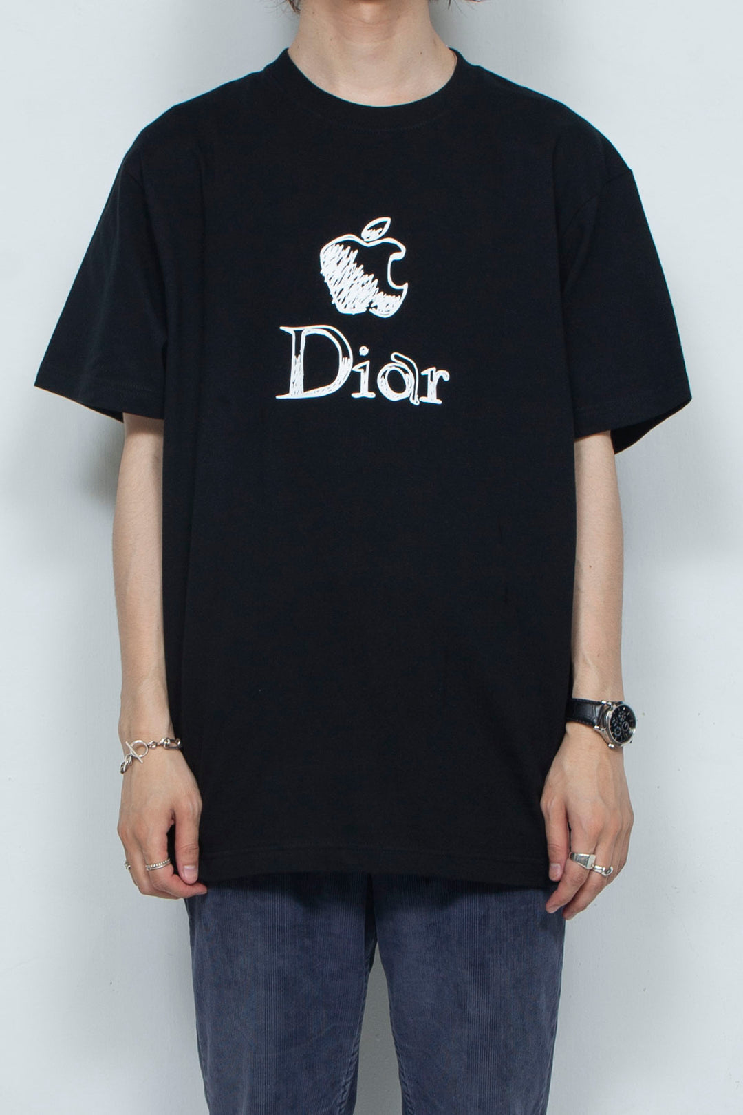 APPLE TEE