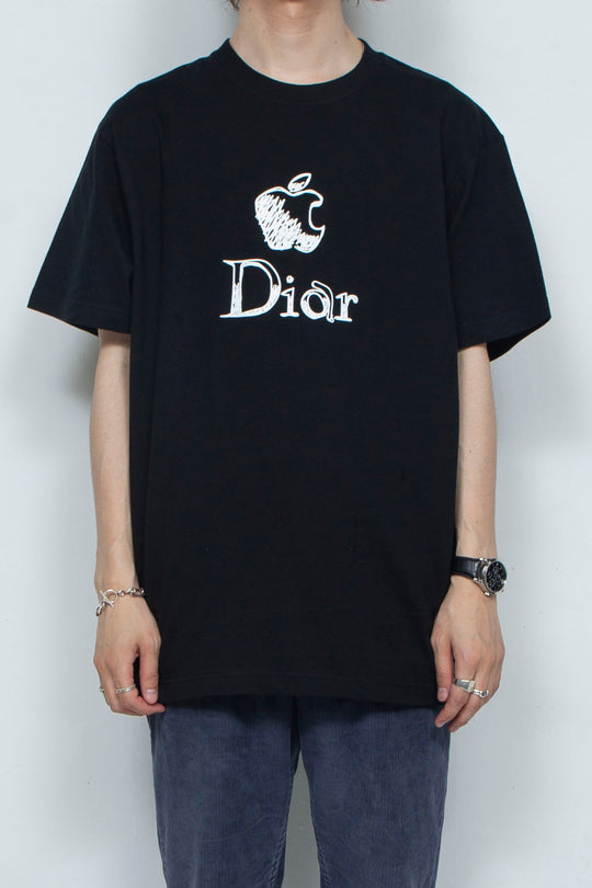 APPLE TEE