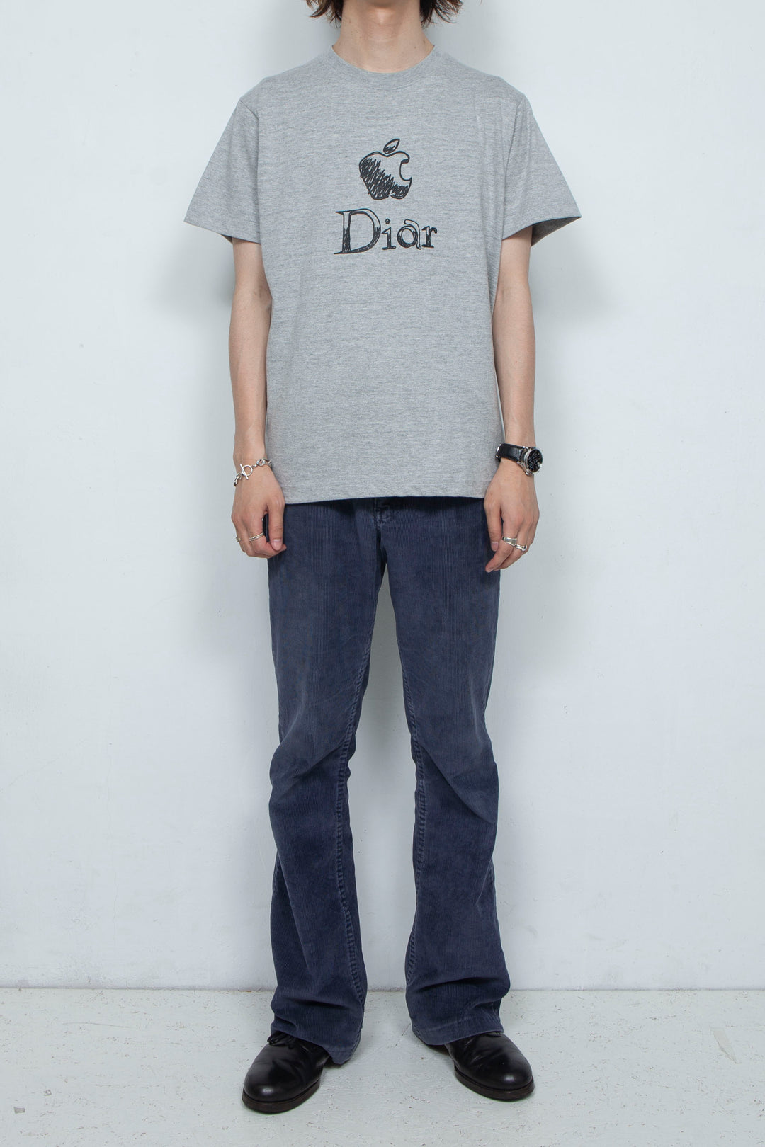 APPLE TEE
