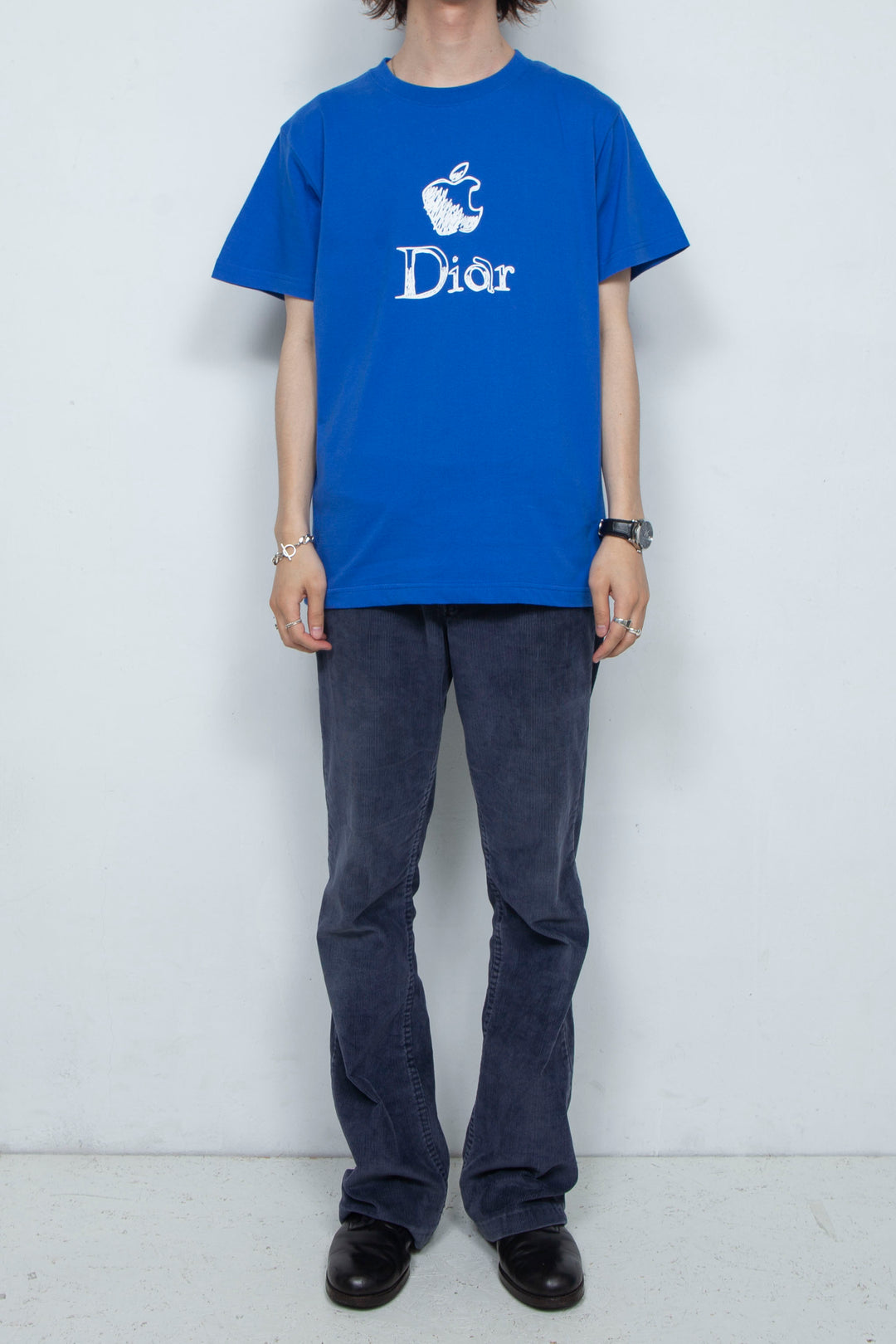 APPLE TEE