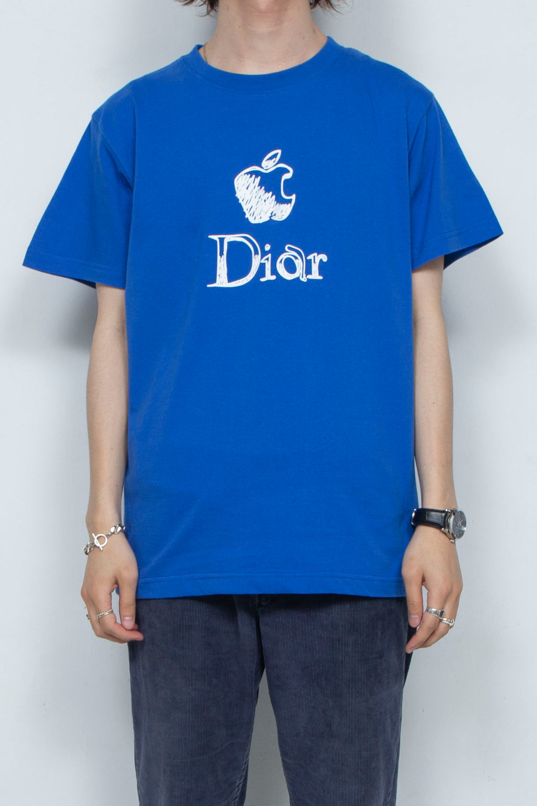 APPLE TEE