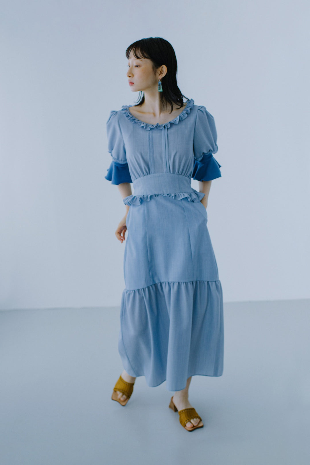 RIB FRILL MIDI DRESS BLUE