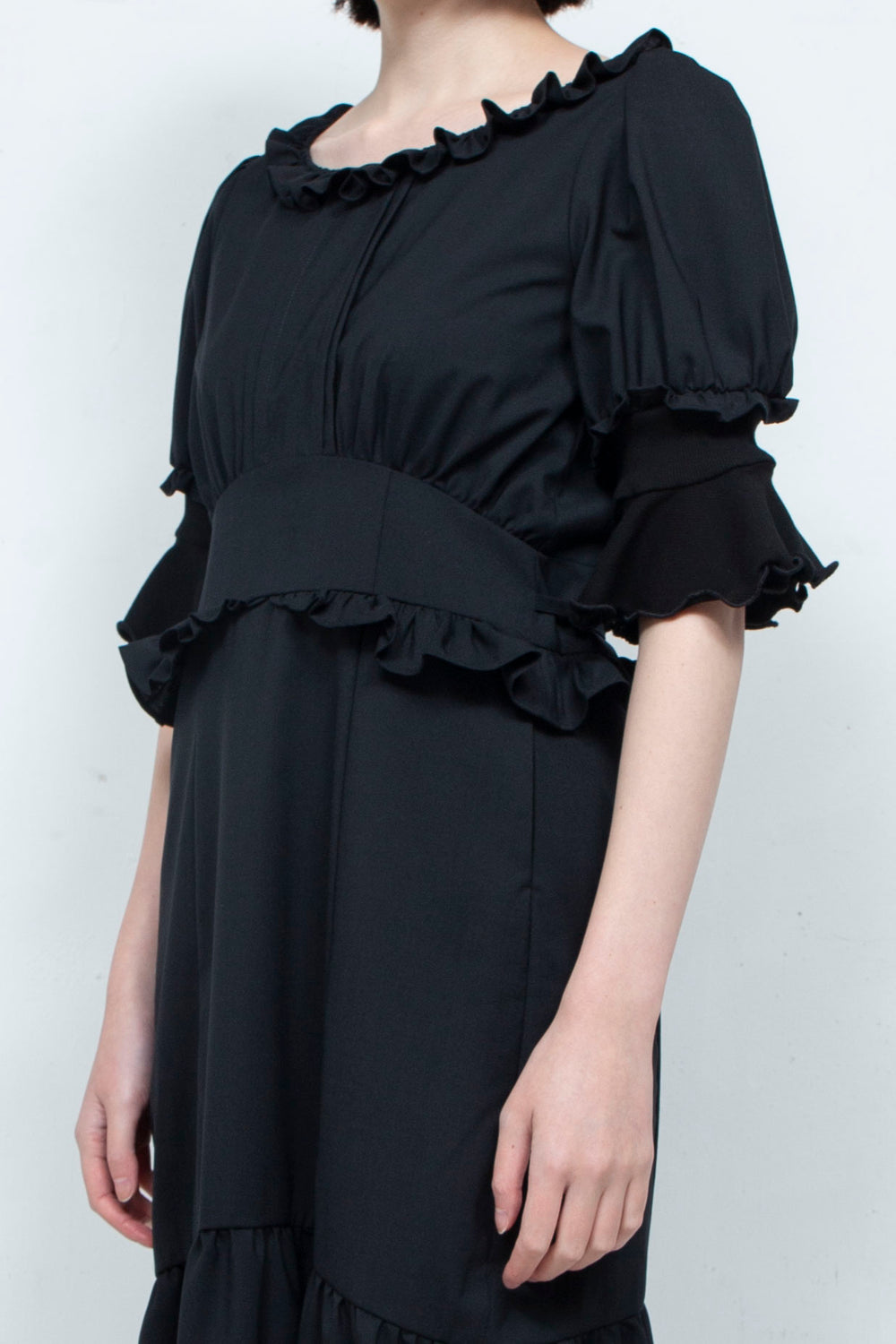 RIB FRILL MIDI DRESS BLACK