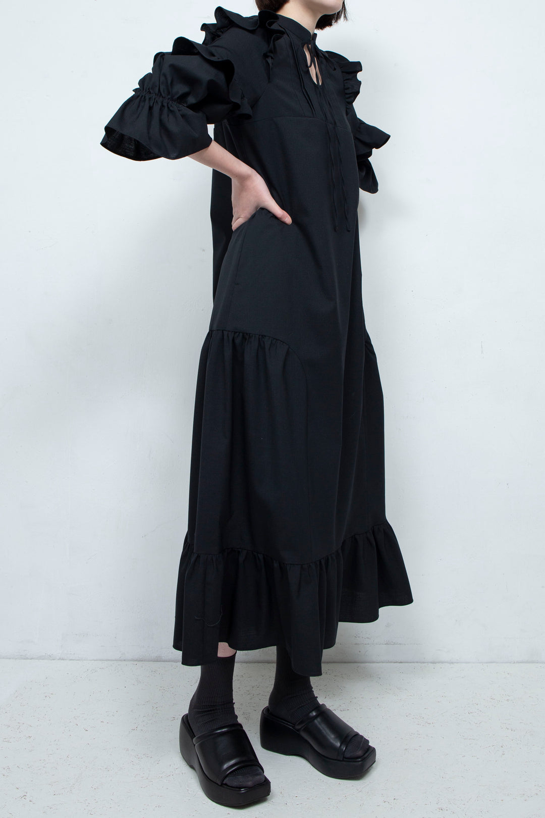 FRILL MAXI DRESS BLACK