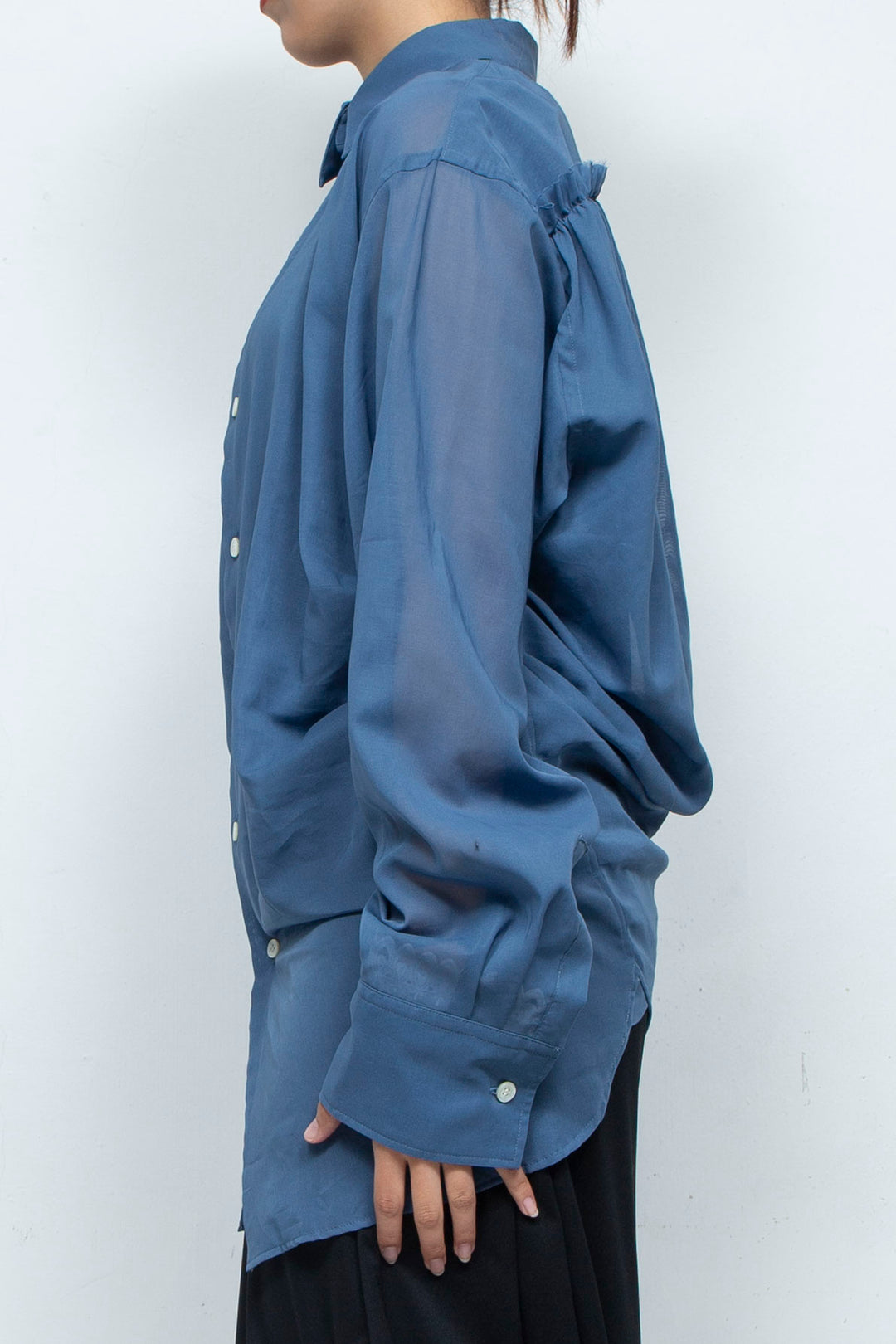 BACK DRAPED SHEER SHIRT BLUE