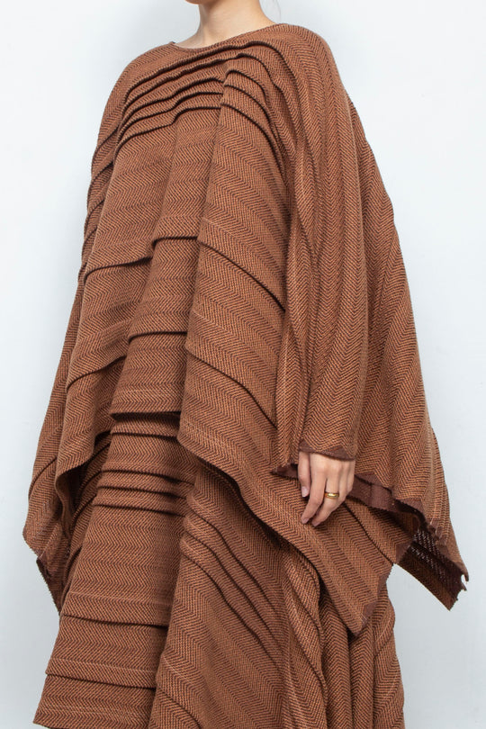 tuck poncho brown