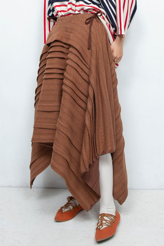 tuck flare skirt brown