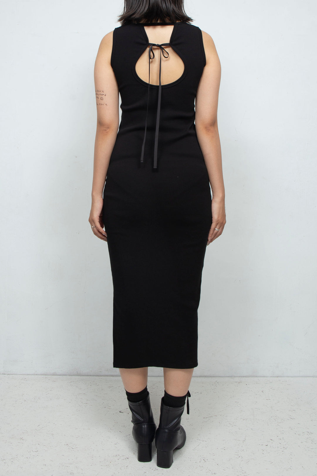 BACK OPEN RIBBON TANK DRESS BLACK