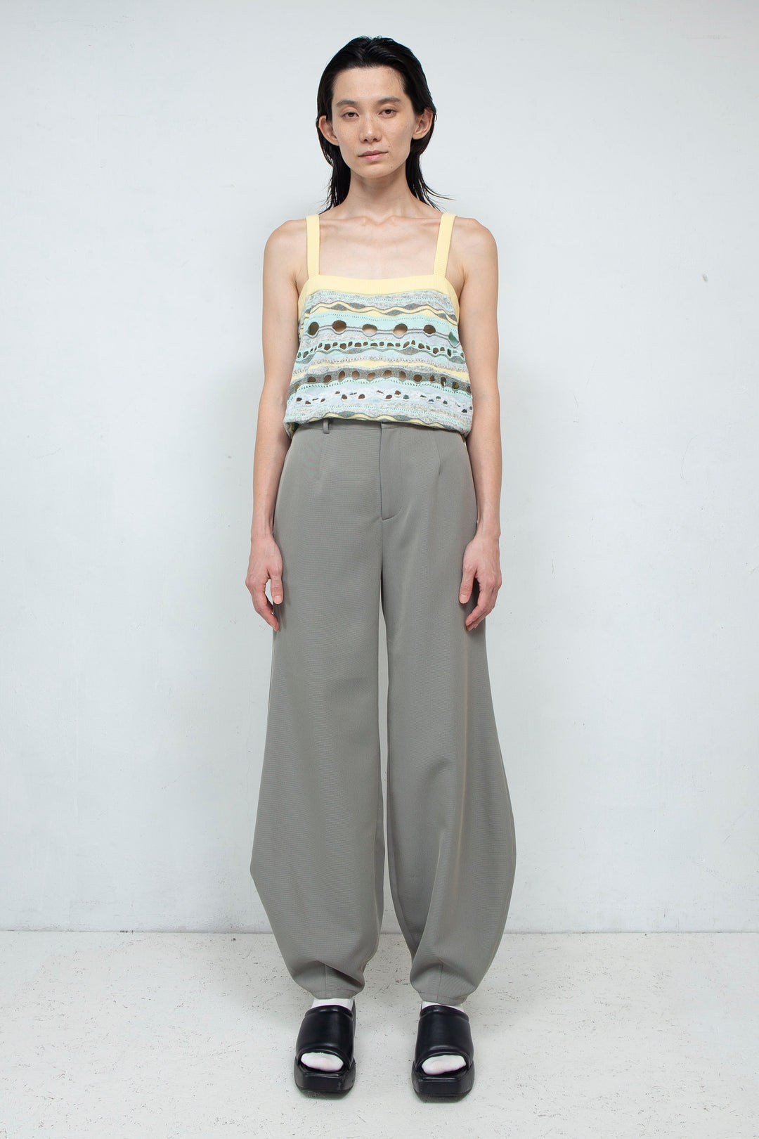 Curve Pants Gray