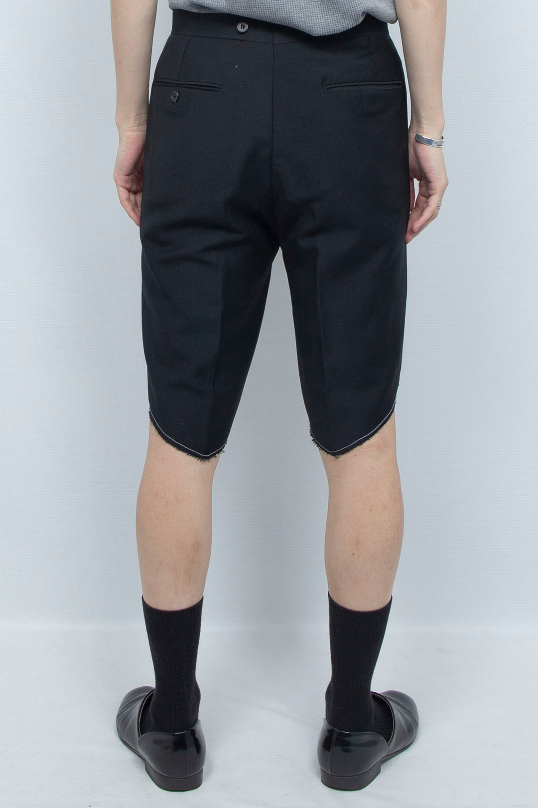 WHITE STITCHING TUXEDO SHORTS BLACK