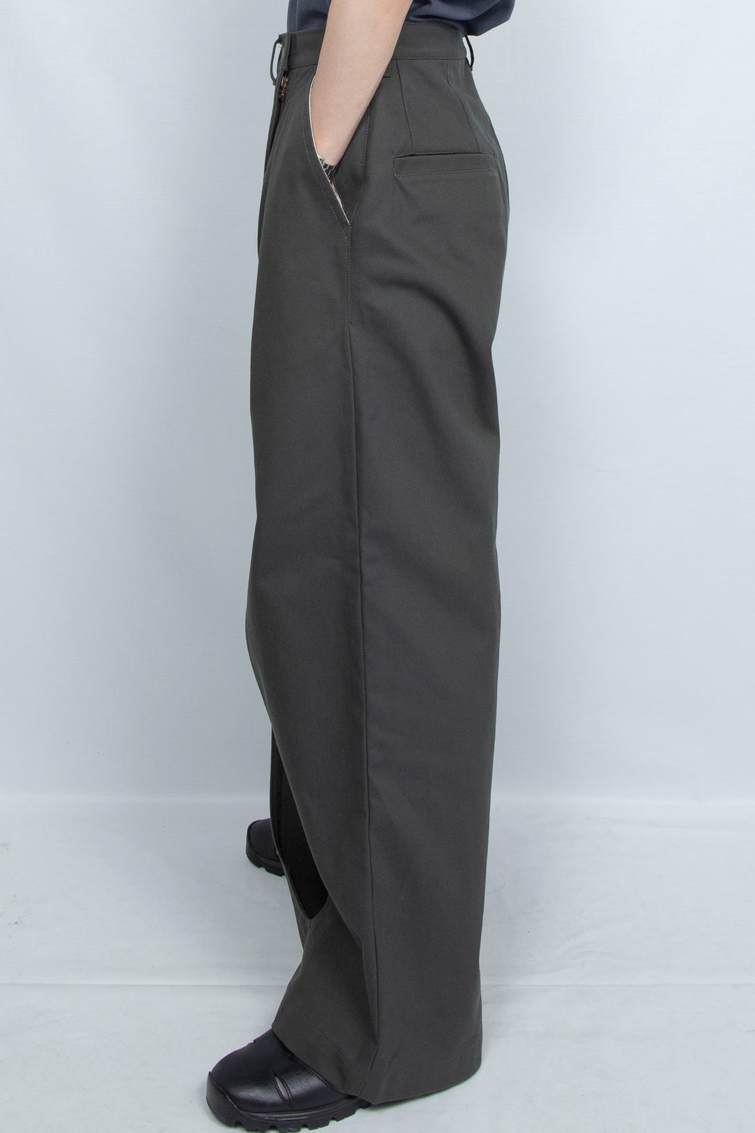 totem slacks charcoal