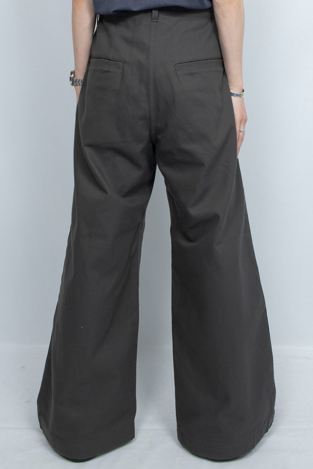 totem slacks charcoal