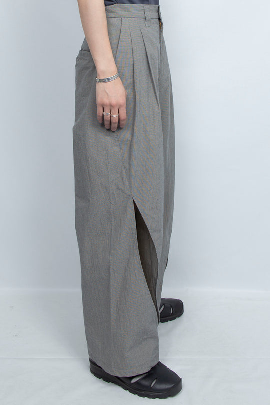 moon slit slacks chrcoal