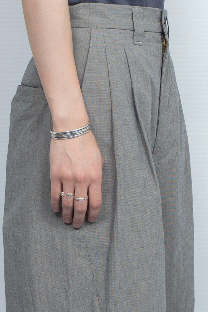 moon slit slacks chrcoal