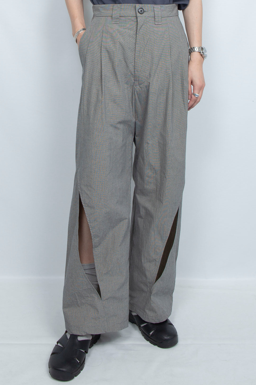 moon slit slacks chrcoal
