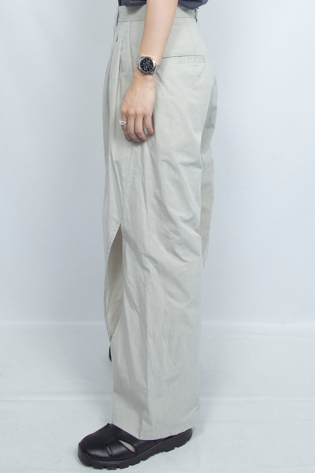 moon slit slacks light gray
