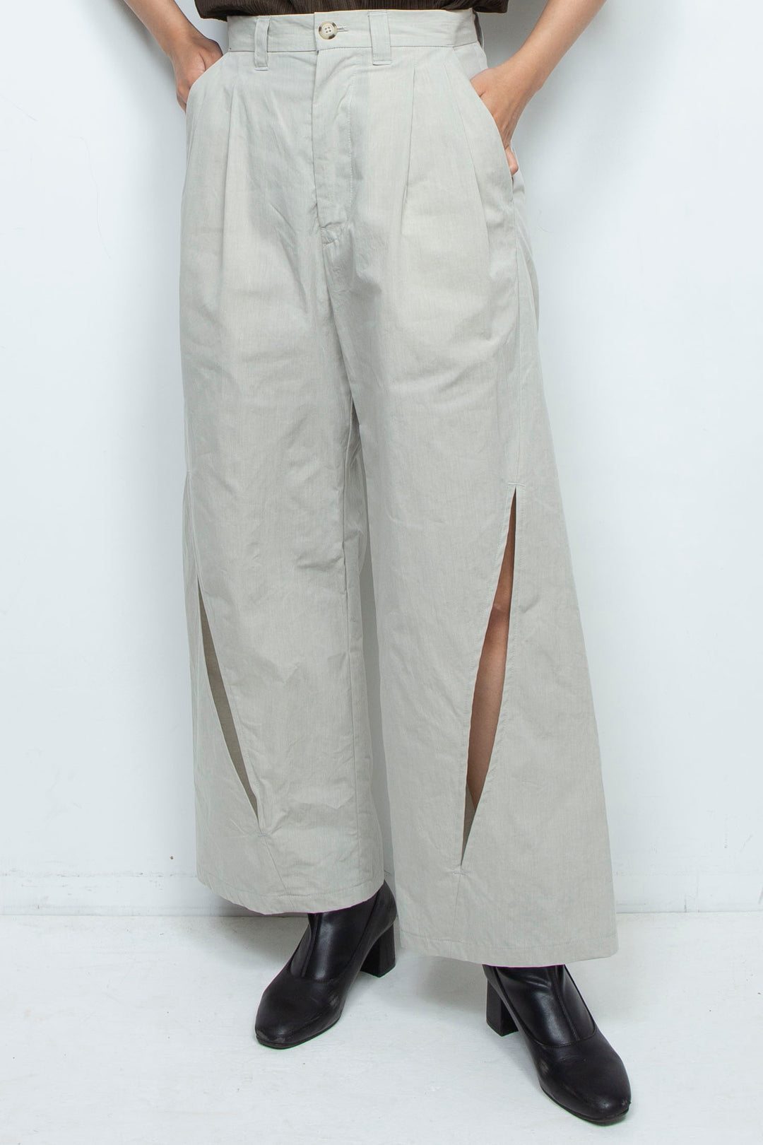 moon slit slacks light gray
