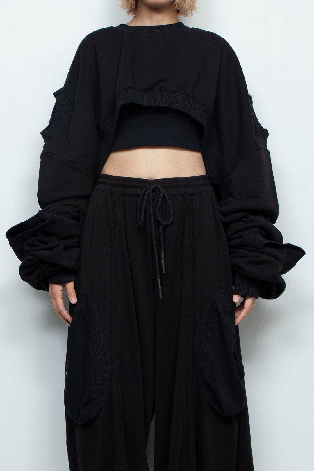 BLACK OVERSIZED TRANSFORMER CROPPED SWEATSHIRT