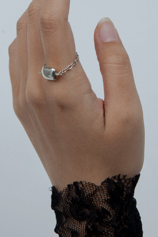 Chewing gum Chain Ring