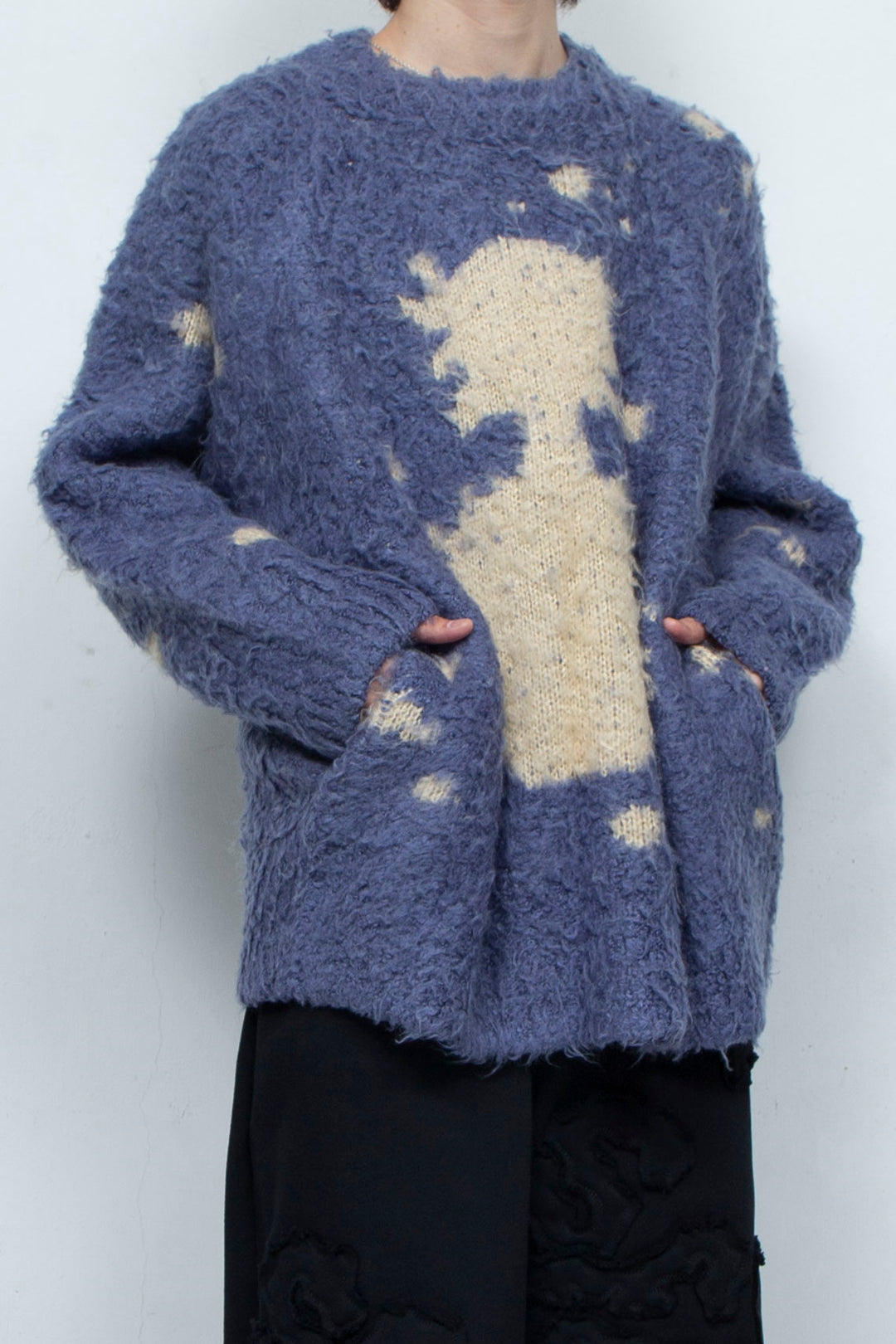 Human face flower shadow knit BLUE