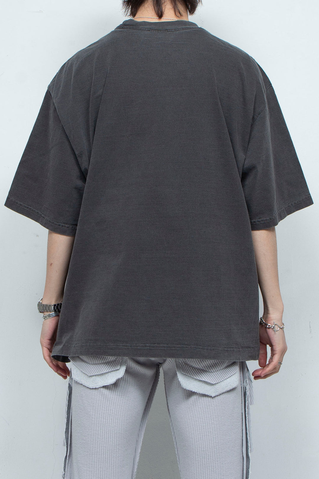 TEE/ROOM BLACK