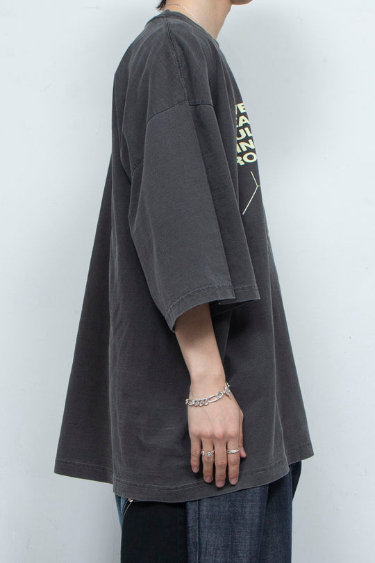 TEE/ROOM BLACK