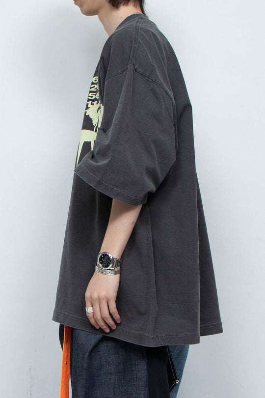 TEE/ROOM BLACK