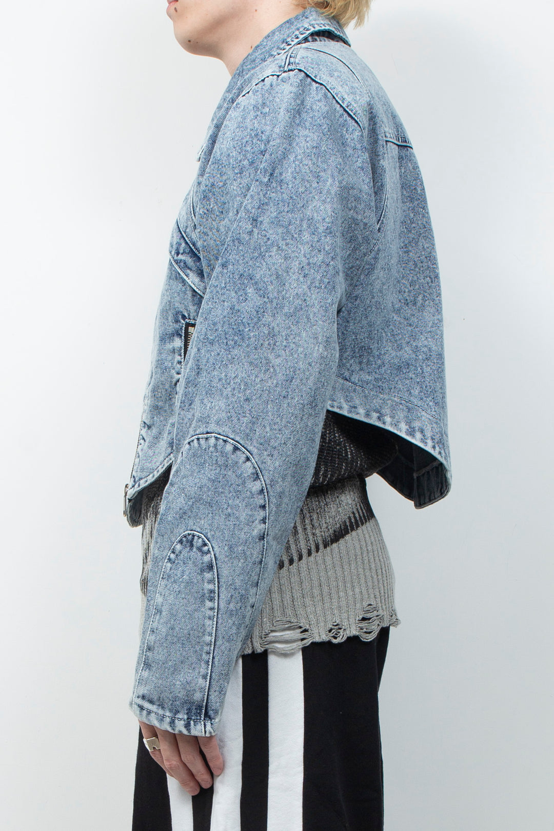 Blue denim short jacket