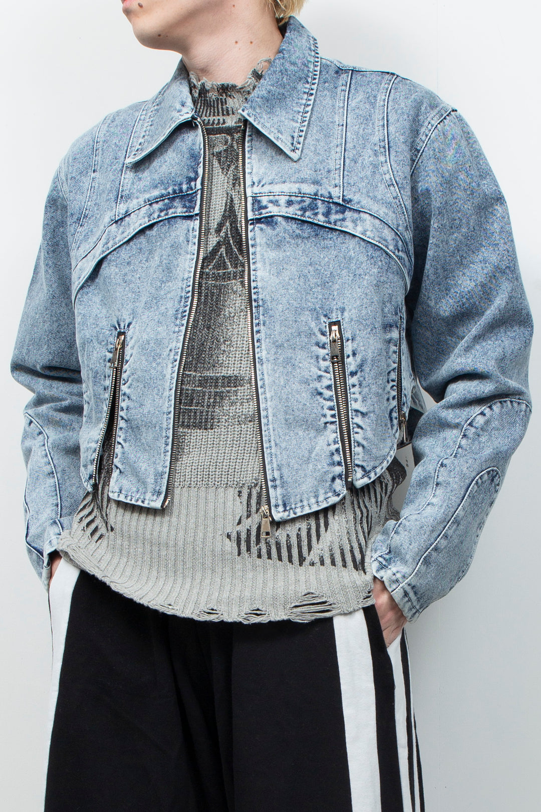 Blue denim short jacket