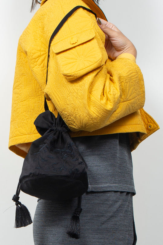 KIKU Embroidered Drawstring Bag Black