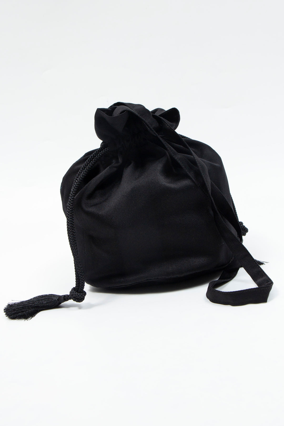 KIKU Embroidered Drawstring Bag Black