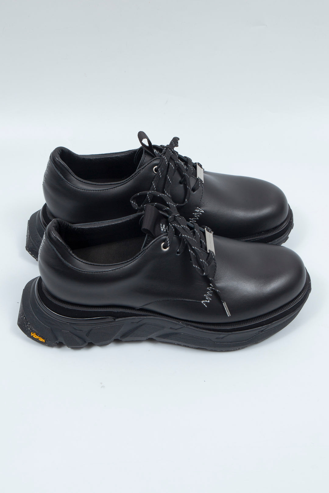 STITCH WORK DOCKING LEATHER SHOES