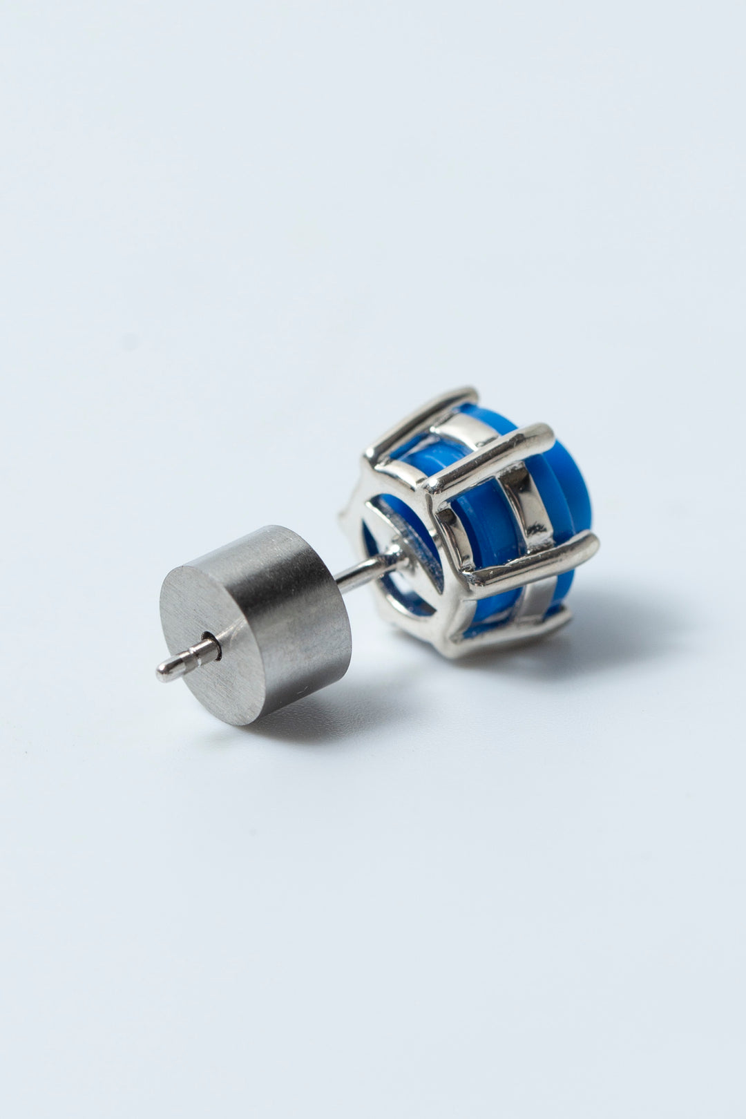 Round colorblock pierced earring