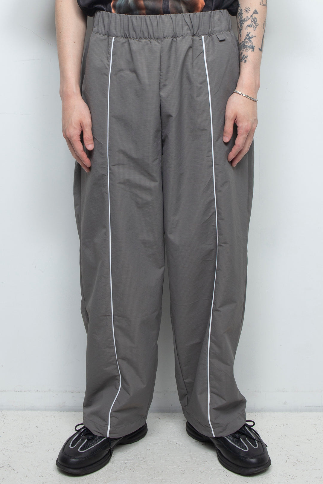 RAW LOVE NTLON PANTS GRAY