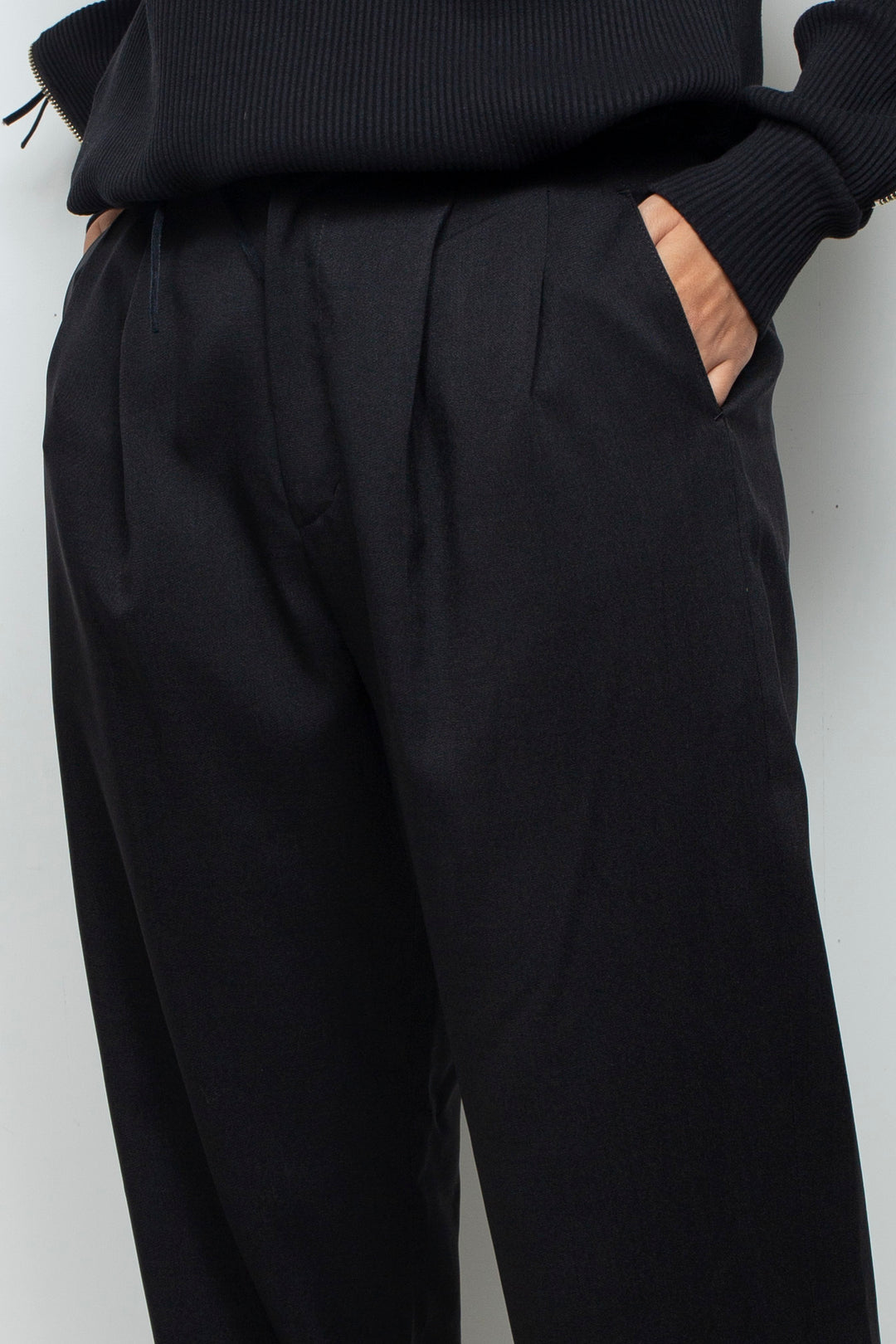 250207 PANTS BLACK