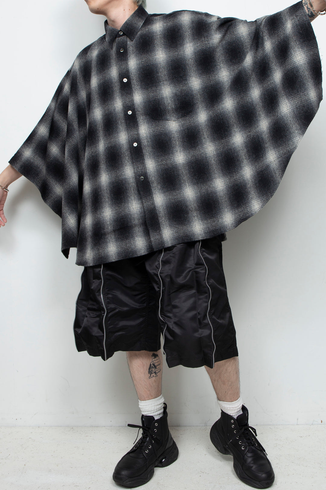 Ombre Check Poncho Black