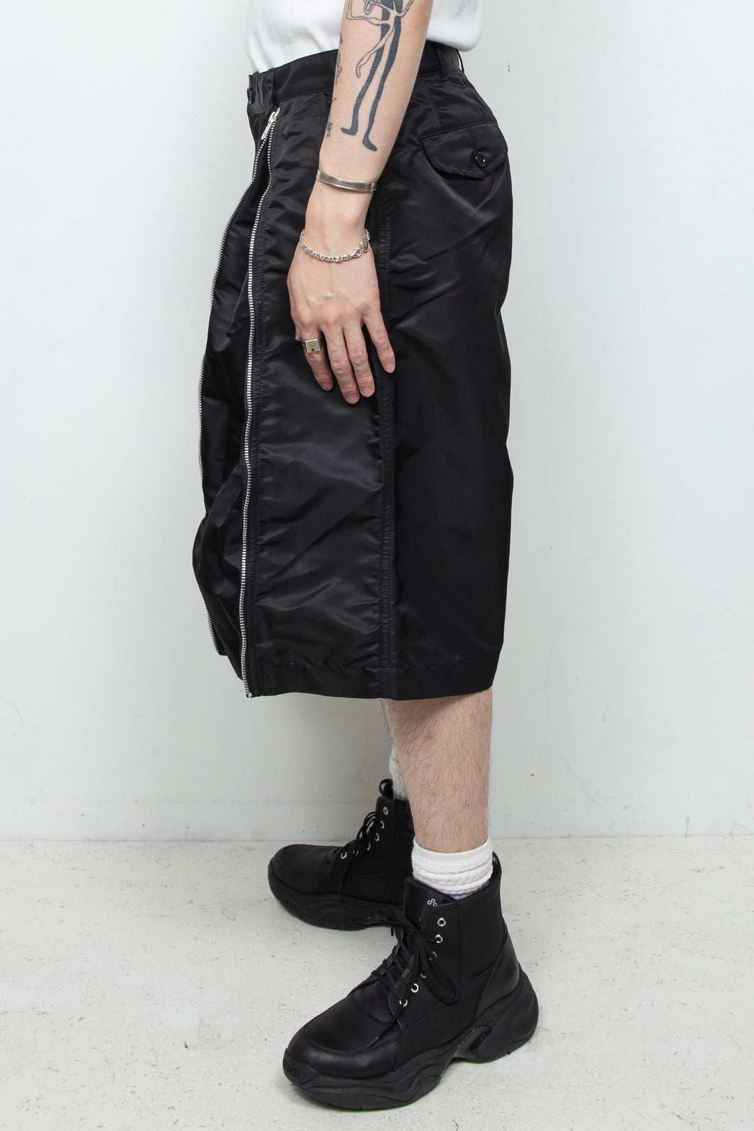 Zipper nylon baggy shorts Black
