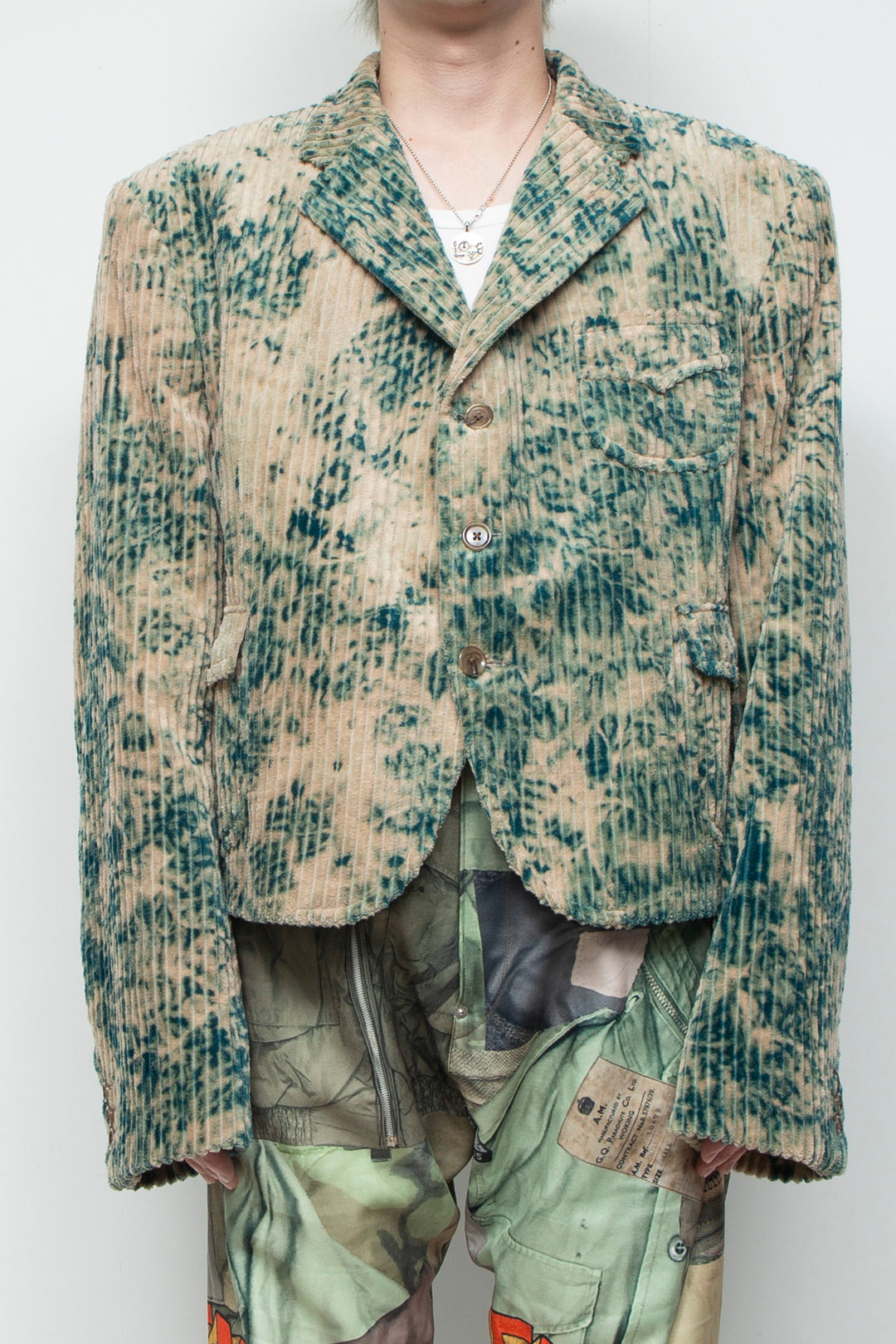 ROUND SILHOUETTE SHORT JK DYE BLEACH GREEN